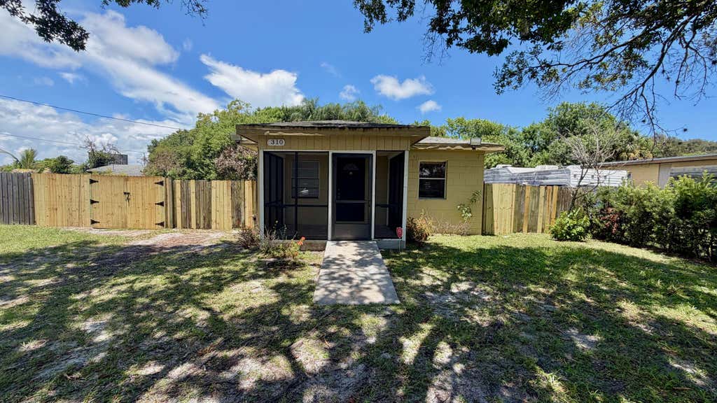Photo of 310 Dickson Drive, Fort Pierce, FL 34982 (MLS # B26049839)