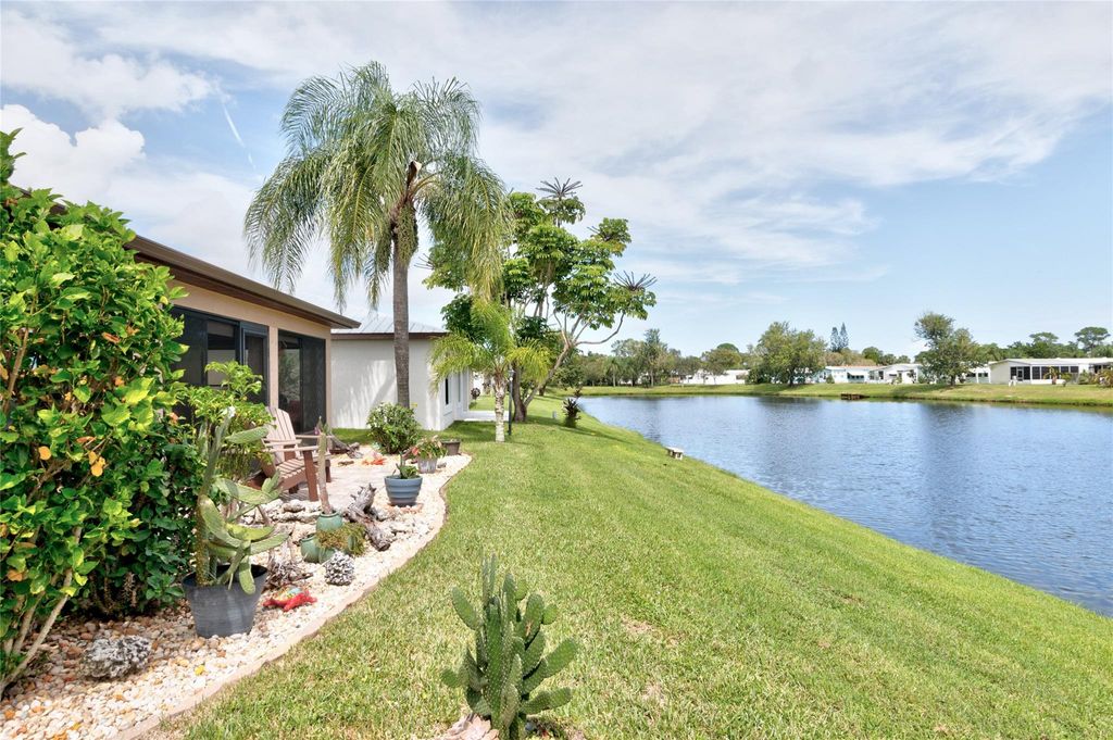 Photo of 8 Montoya, Fort Pierce, FL 34951 (MLS # F10406705)