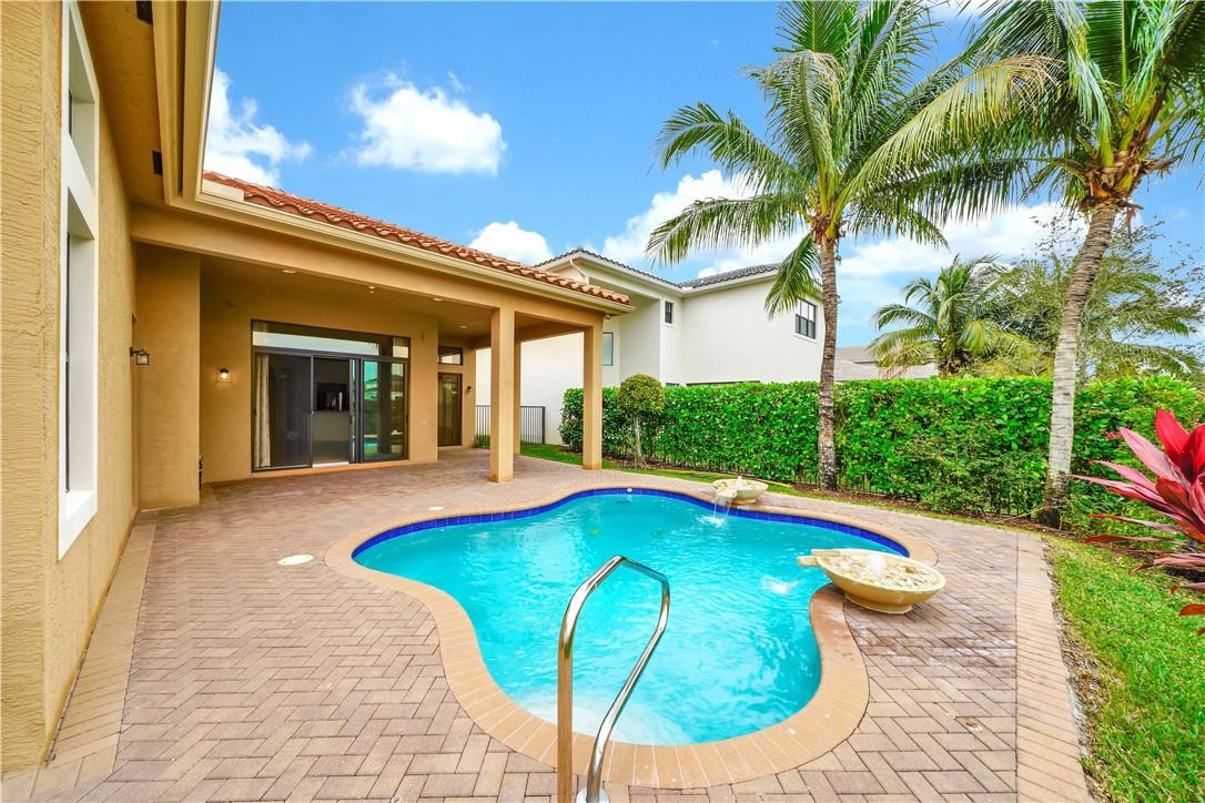 Seven Bridges - Residential