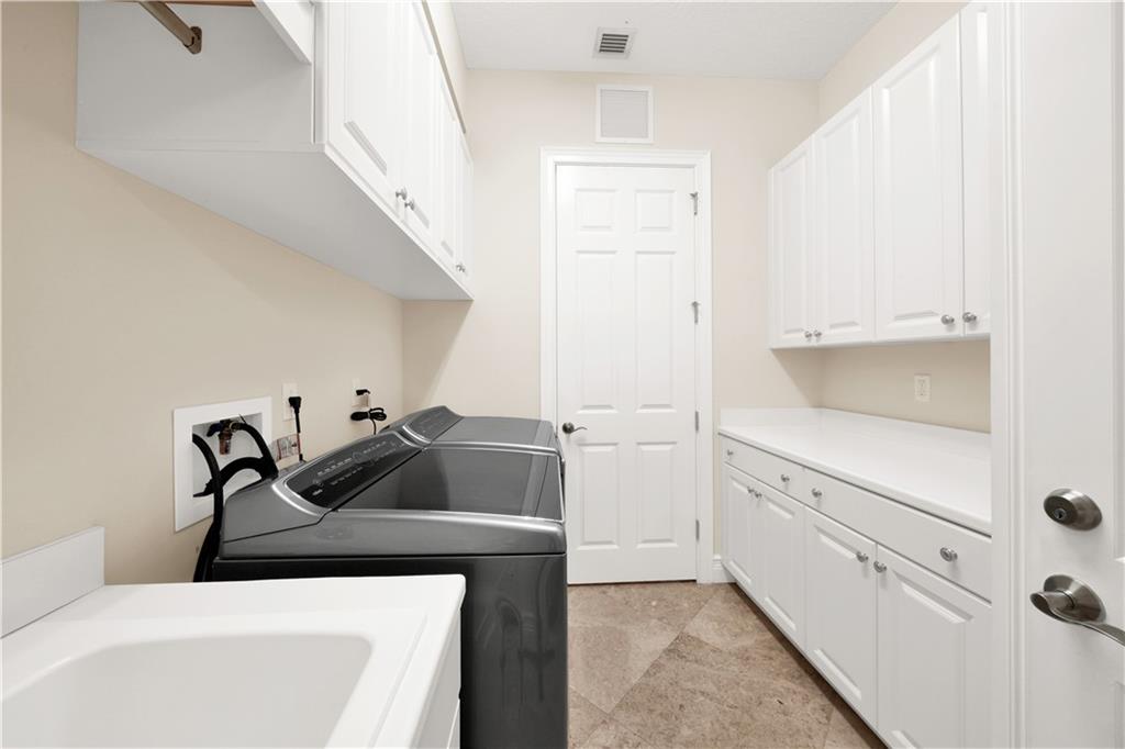 Seven Bridges - Residential