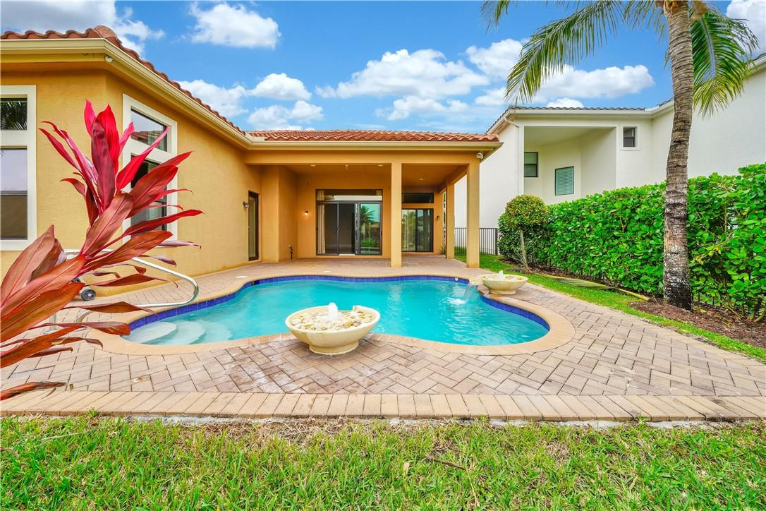 Seven Bridges - Residential