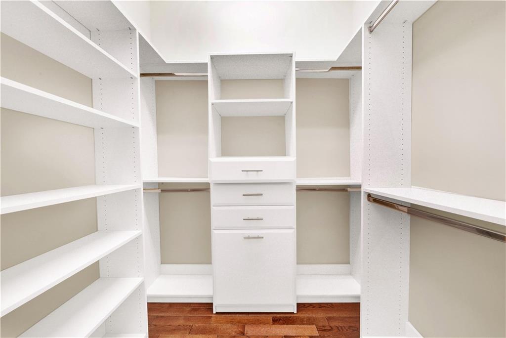 Seven Bridges - Residential