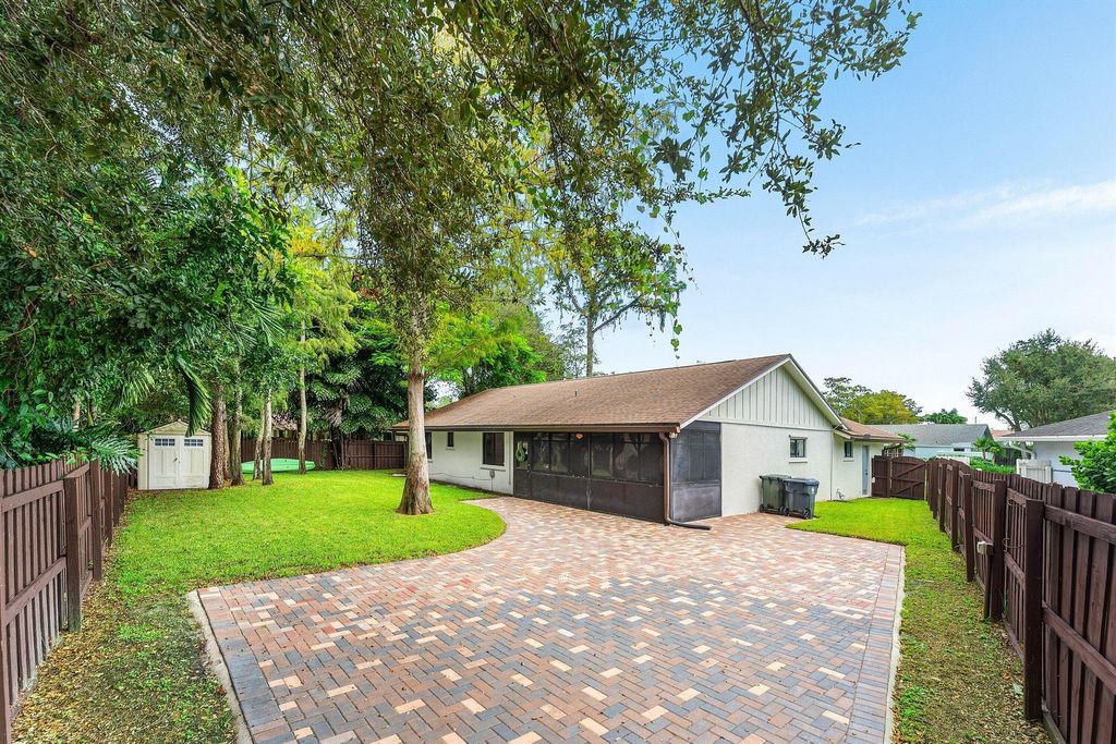 Photo of 14271 Flora Lane, Wellington, FL 33414 (MLS # R11127683)