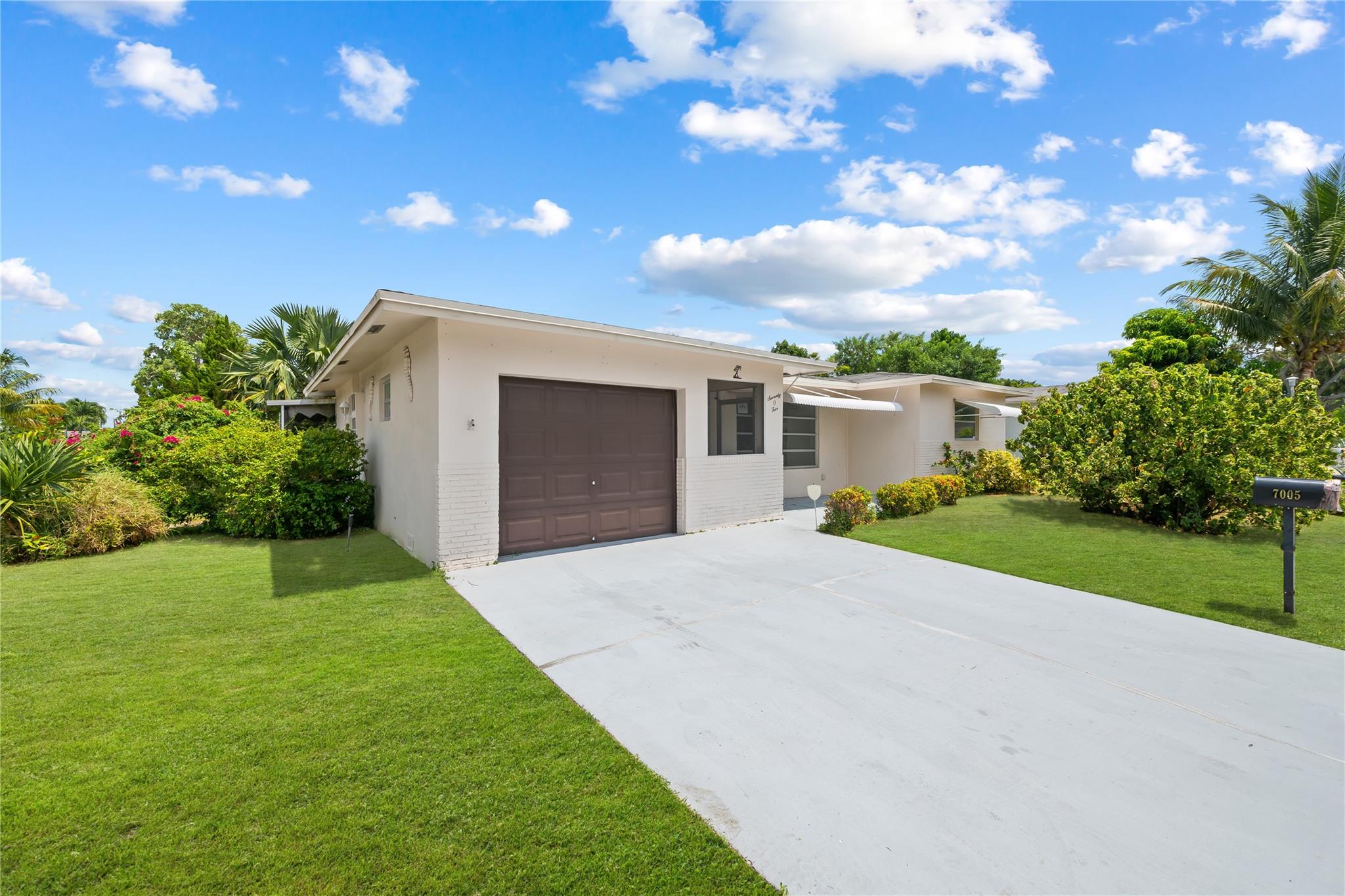 Paradise Gardens Sec 3 72 - Residential