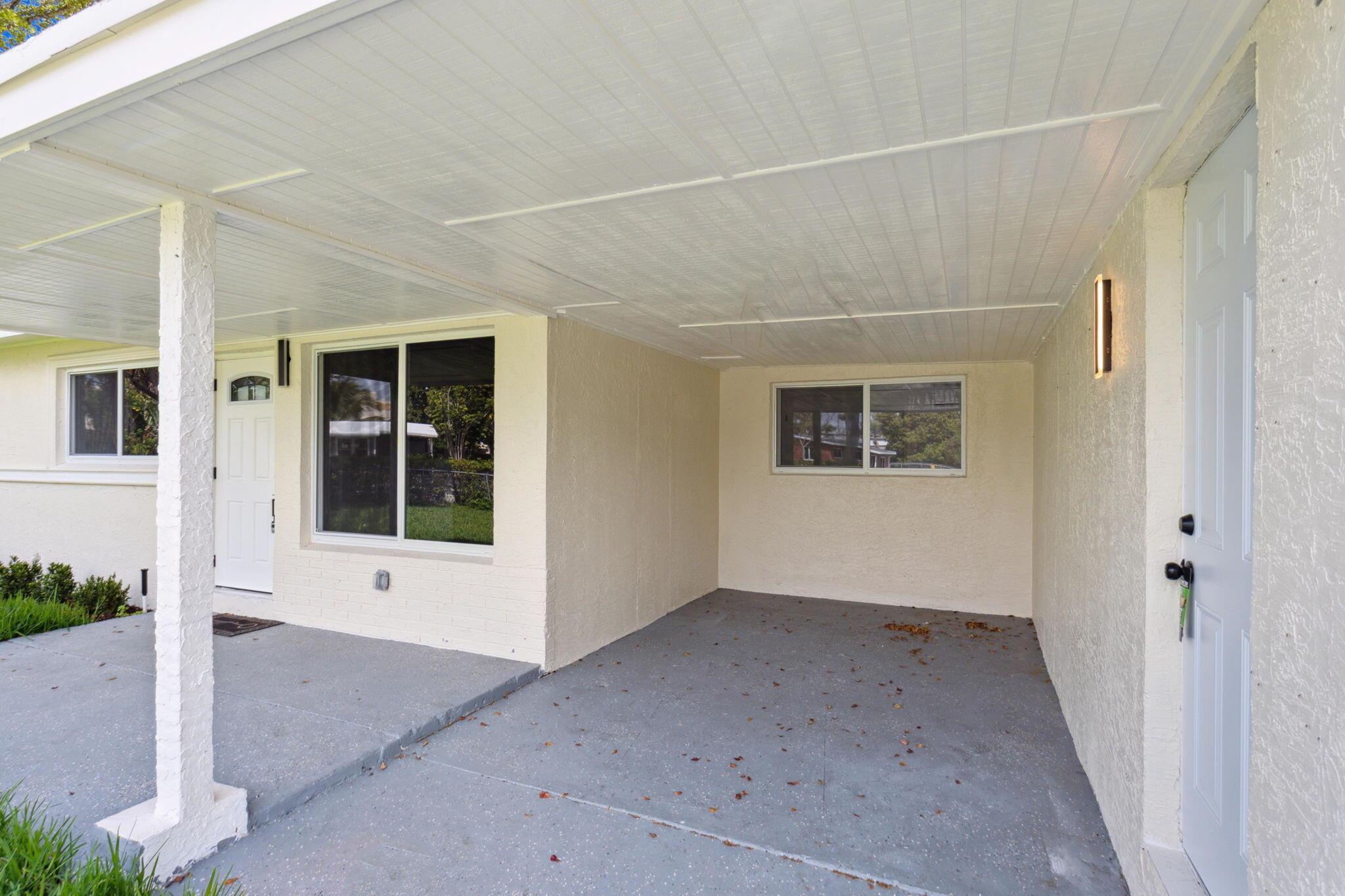 1530 NW 18 Court