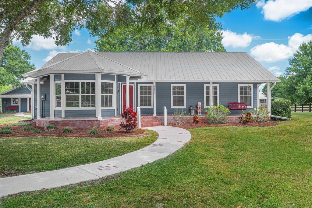 Photo of 9860 Orange Avenue, Fort Pierce, FL 34945 (MLS # R11084617)