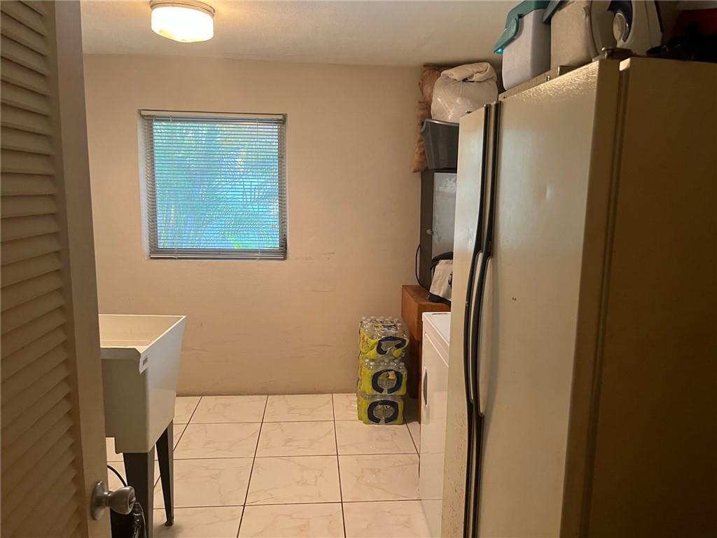 Lyons Park First Add 40-2 - Residential