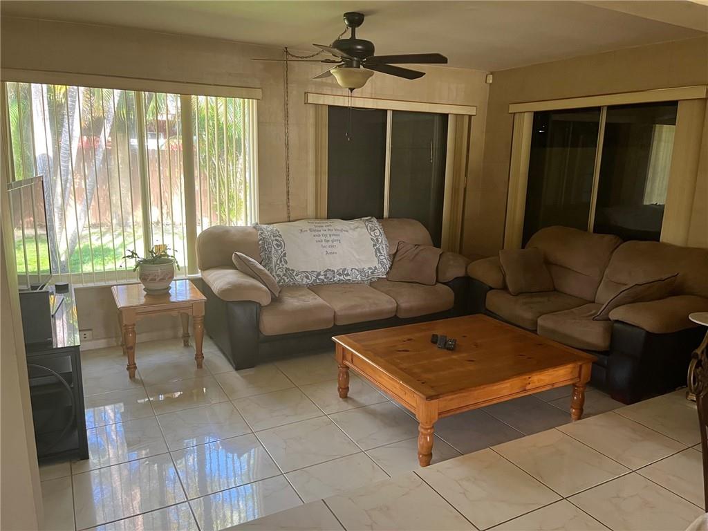 Lyons Park First Add 40-2 - Residential