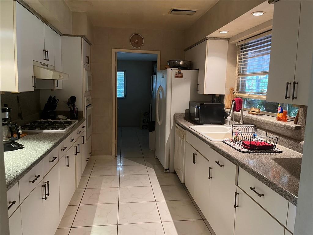 Lyons Park First Add 40-2 - Residential