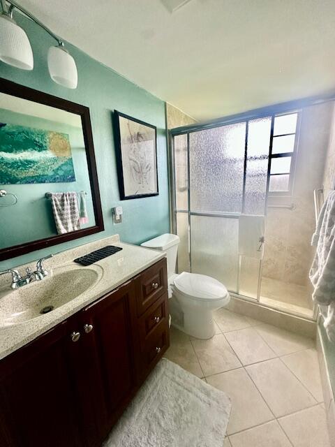 HYTHE AT CENTURY VILLAGE CONDO - Residential