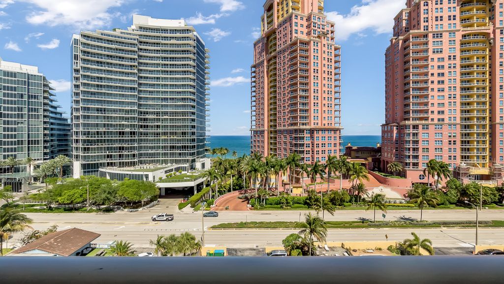 Photo of 2200 NE 33rd Avenue #10k, Fort Lauderdale, FL 33305 (MLS # B26022614)