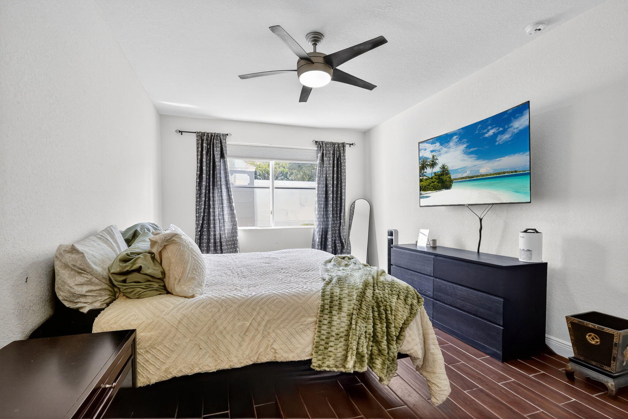 RESIDENCES AT LEGACY PLACE CONDO - Residential