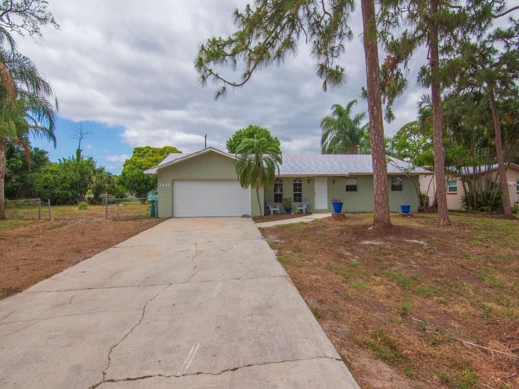 Photo of 3441 Southern Pines Drive, Fort Pierce, FL 34982 (MLS # R10983092)