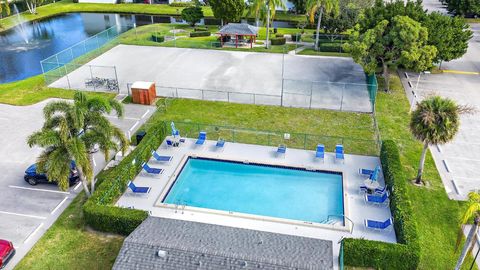 1271 SE Parkview Place H11 Stuart FL 34994