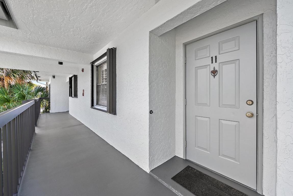 1271 SE Parkview Place H11