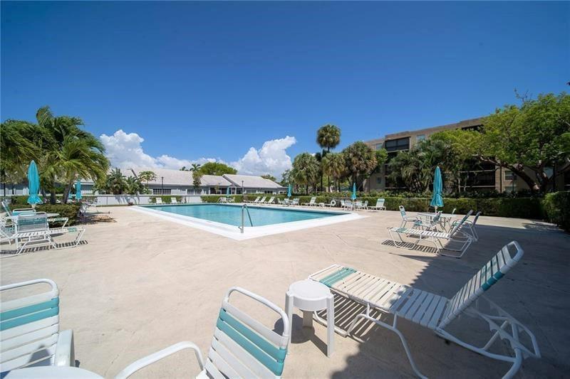 The Palms at Boca Teeca - Residential