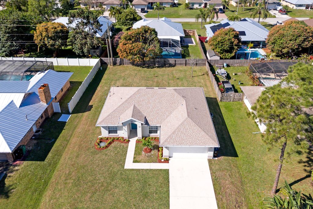 Photo of 2076 SE Camilo Street, Port Saint Lucie, FL 34952 (MLS # R10962434)