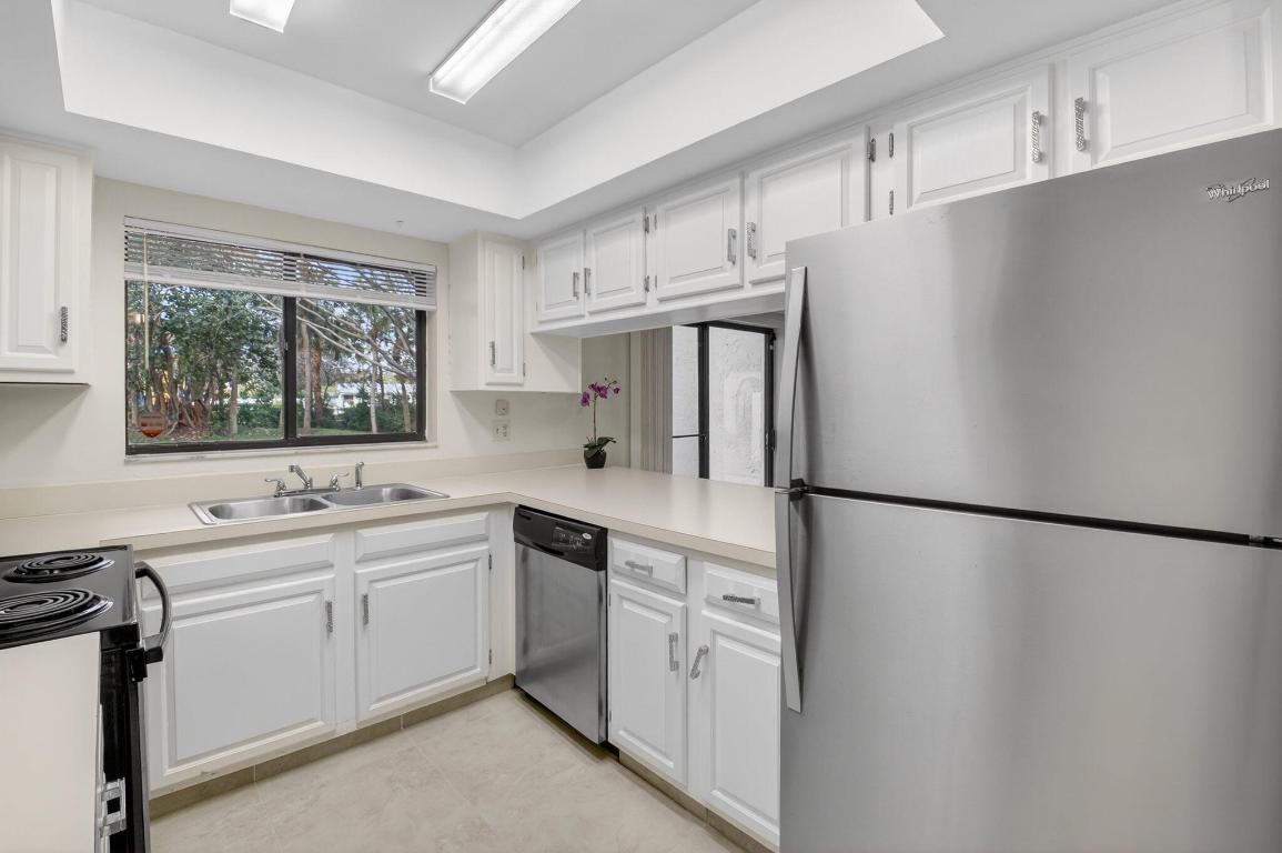 WINDWOOD UNIT I - Residential