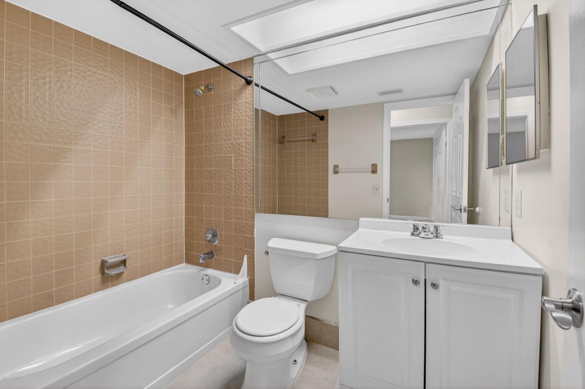 WINDWOOD UNIT I - Residential