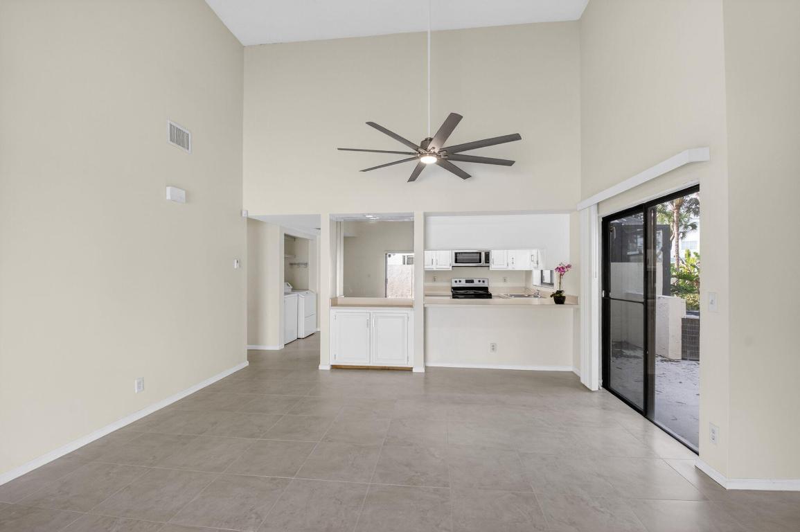 WINDWOOD UNIT I - Residential