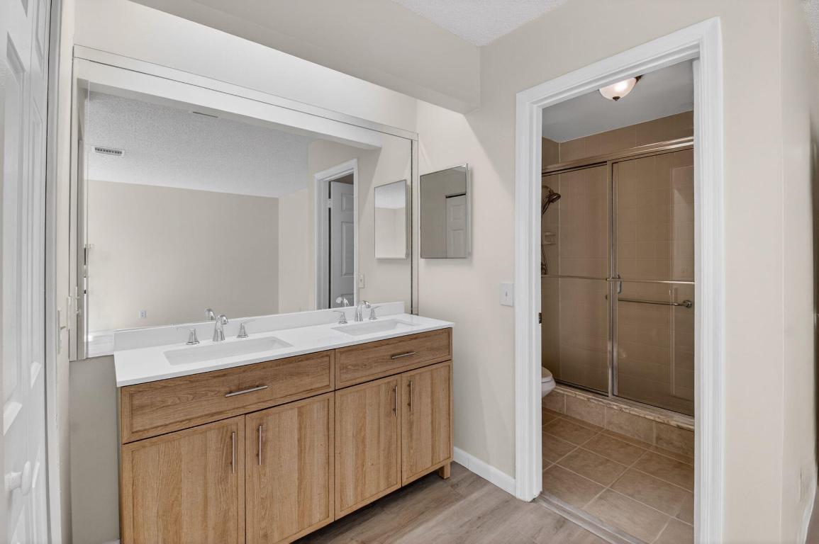 WINDWOOD UNIT I - Residential