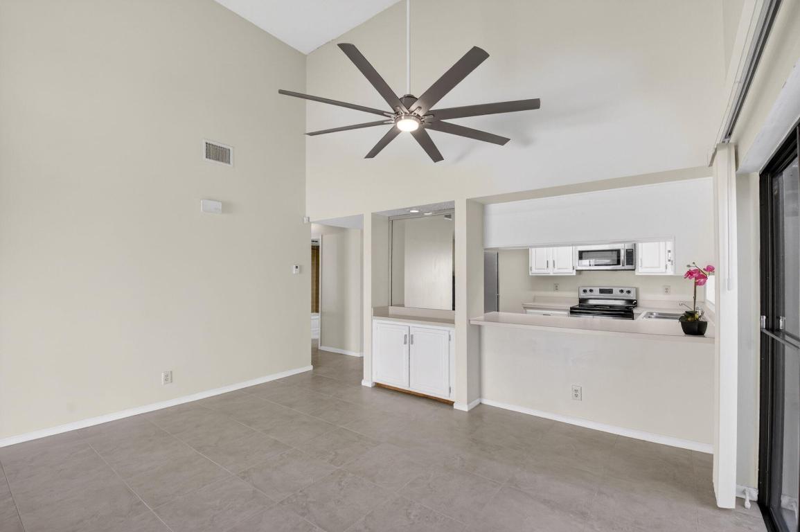 WINDWOOD UNIT I - Residential