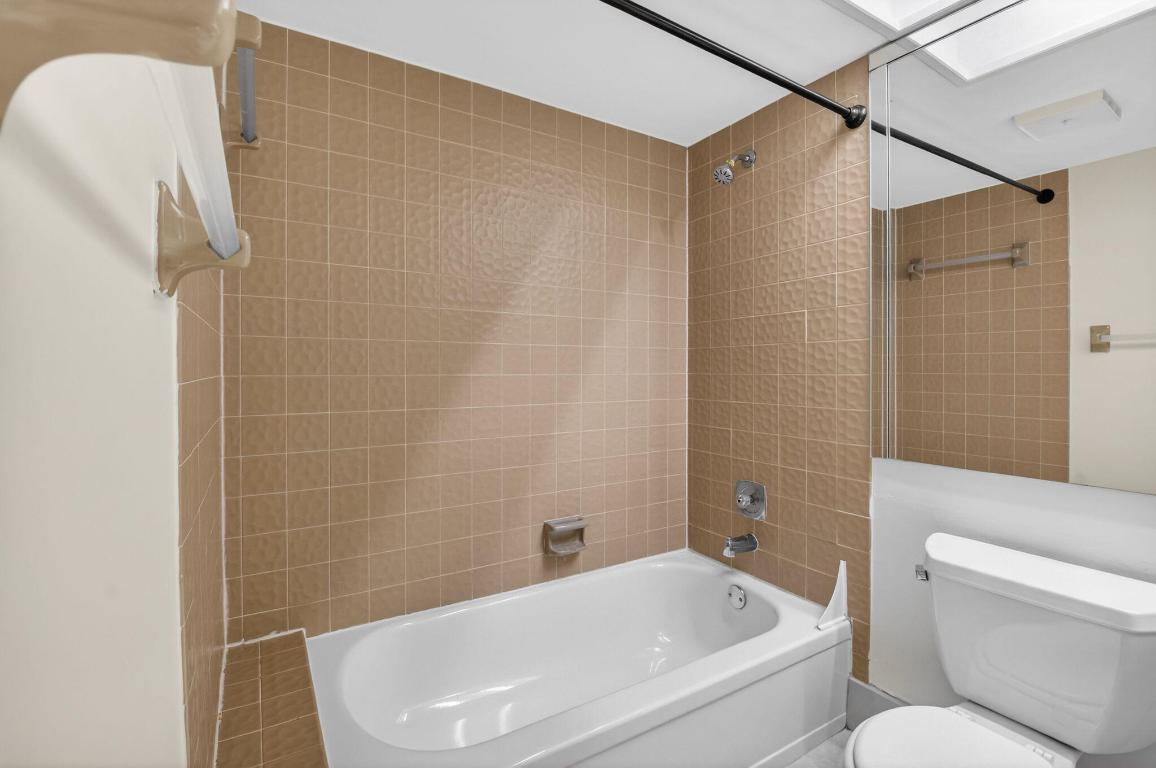 WINDWOOD UNIT I - Residential