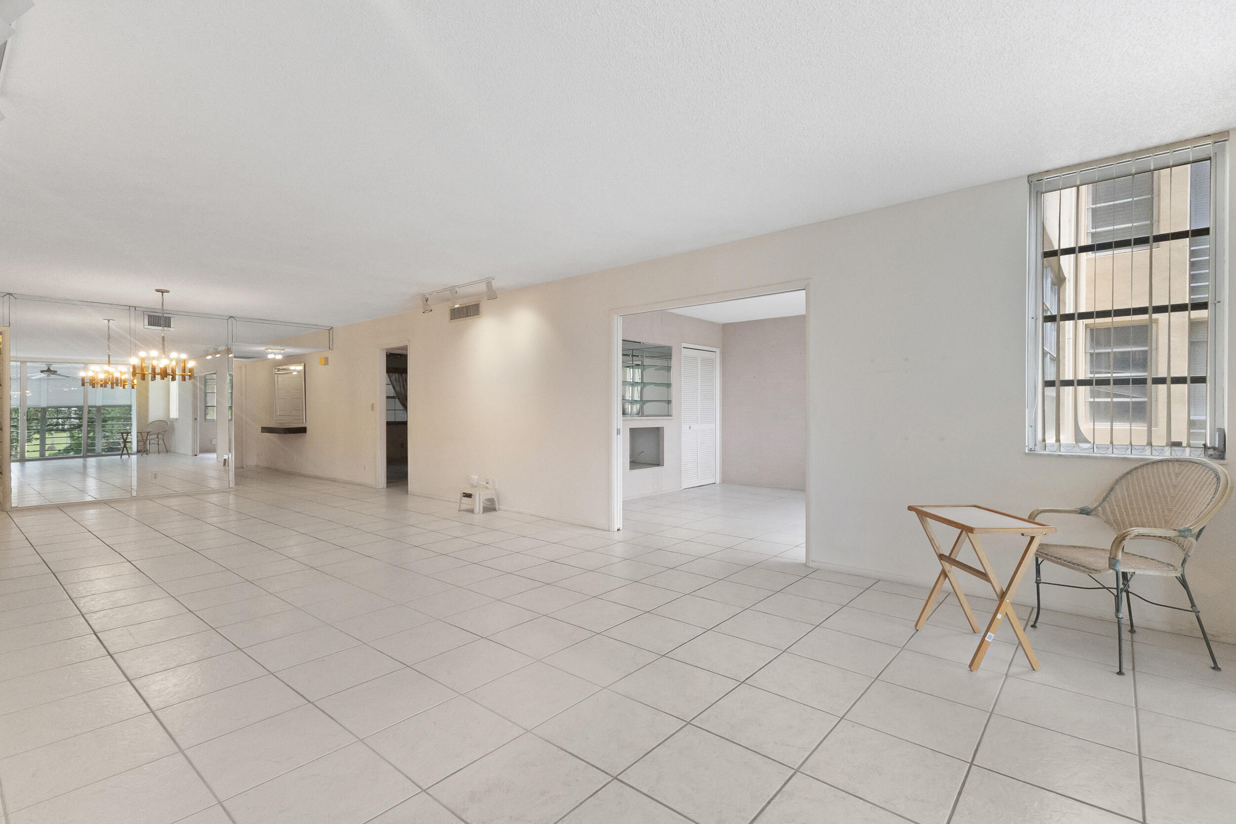 NO 123 PALM-AIRE COUNTRY CLUB - Residential