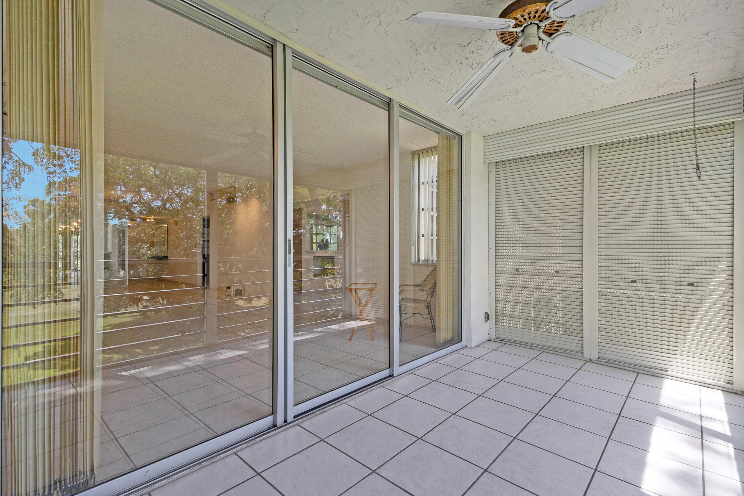 NO 123 PALM-AIRE COUNTRY CLUB - Residential