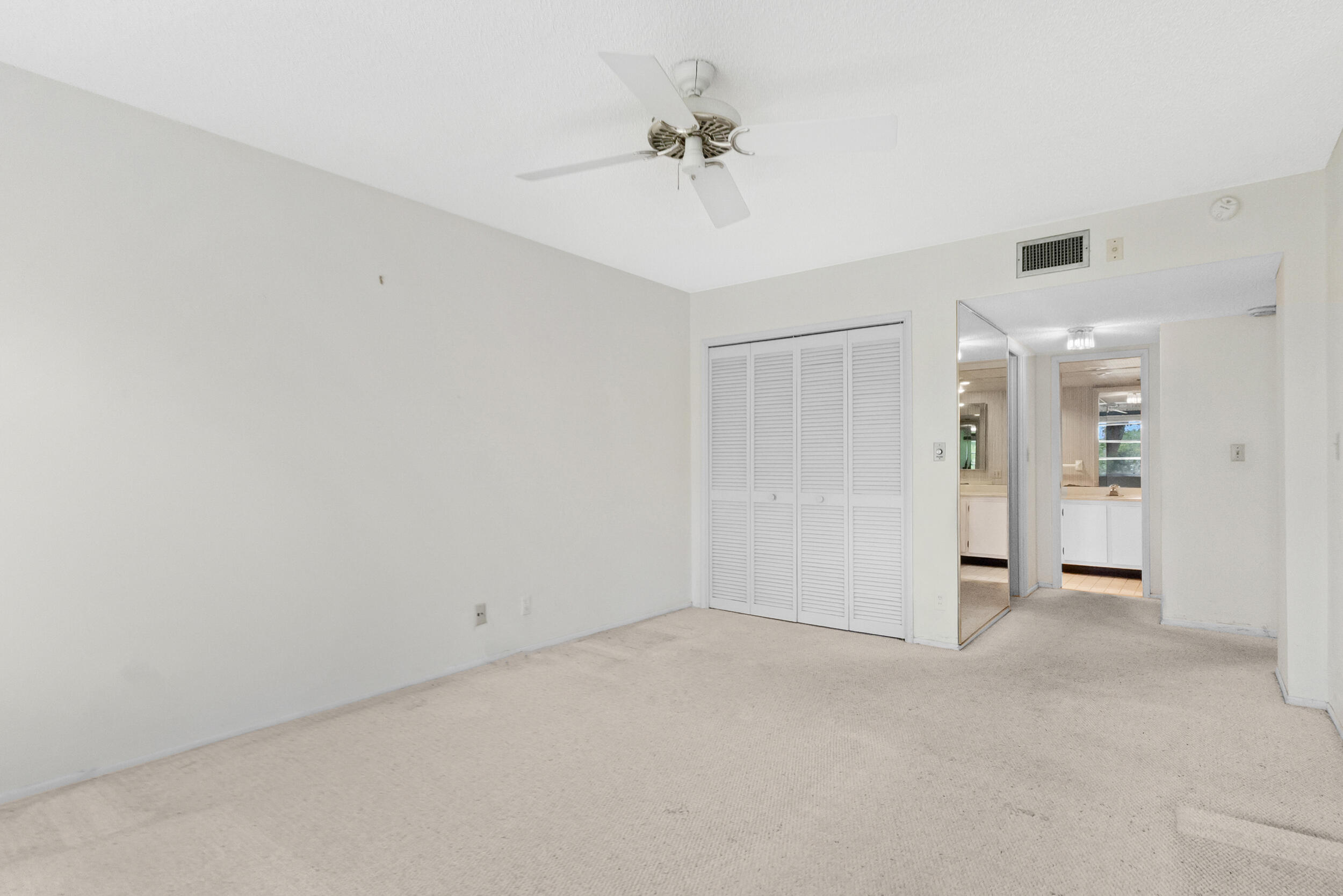 NO 123 PALM-AIRE COUNTRY CLUB - Residential