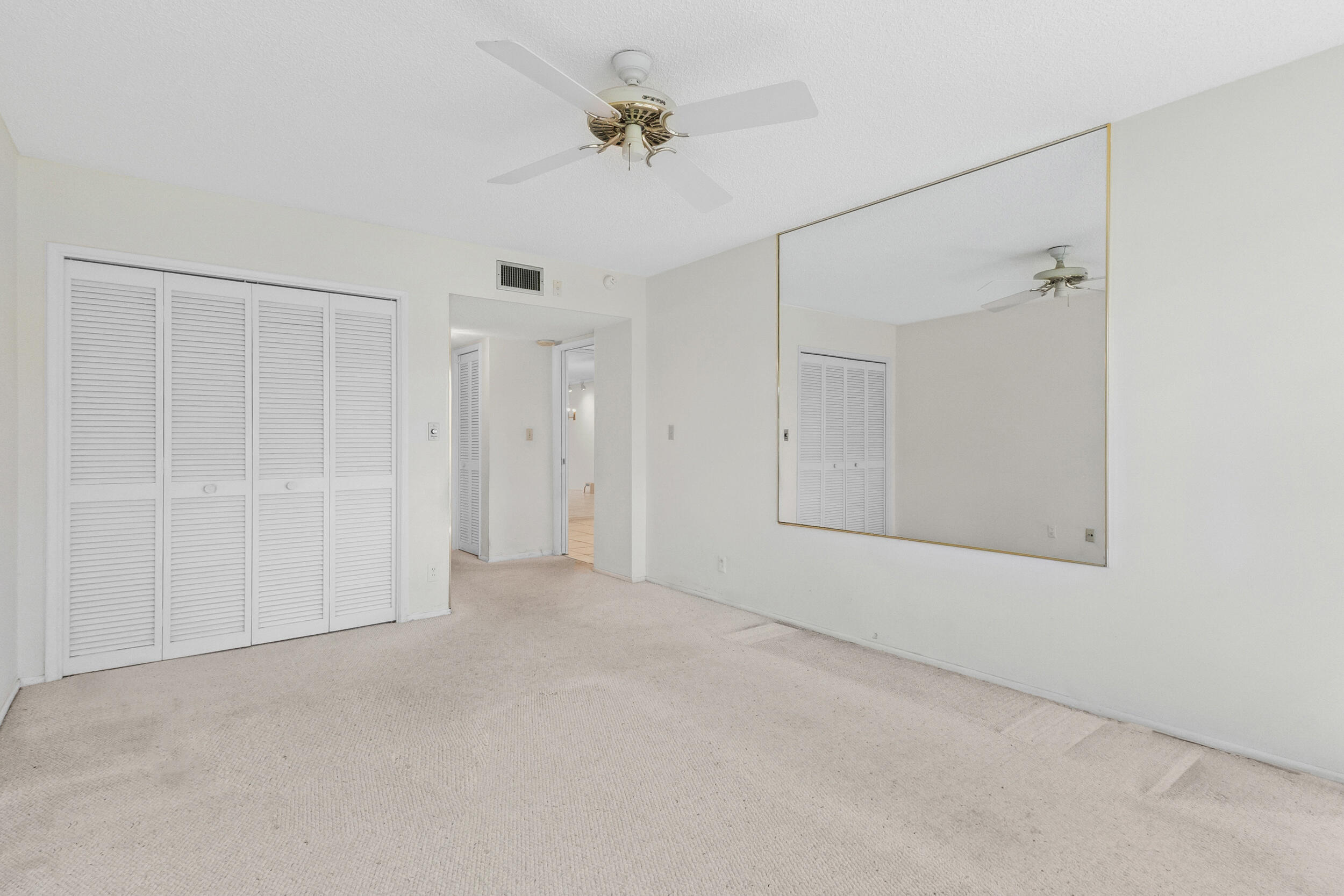NO 123 PALM-AIRE COUNTRY CLUB - Residential