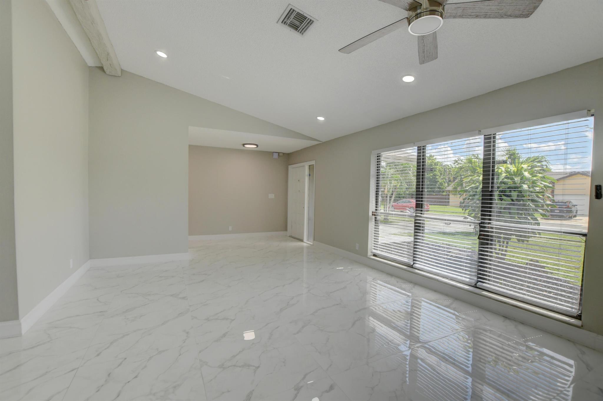 SABAL PARK - Residential
