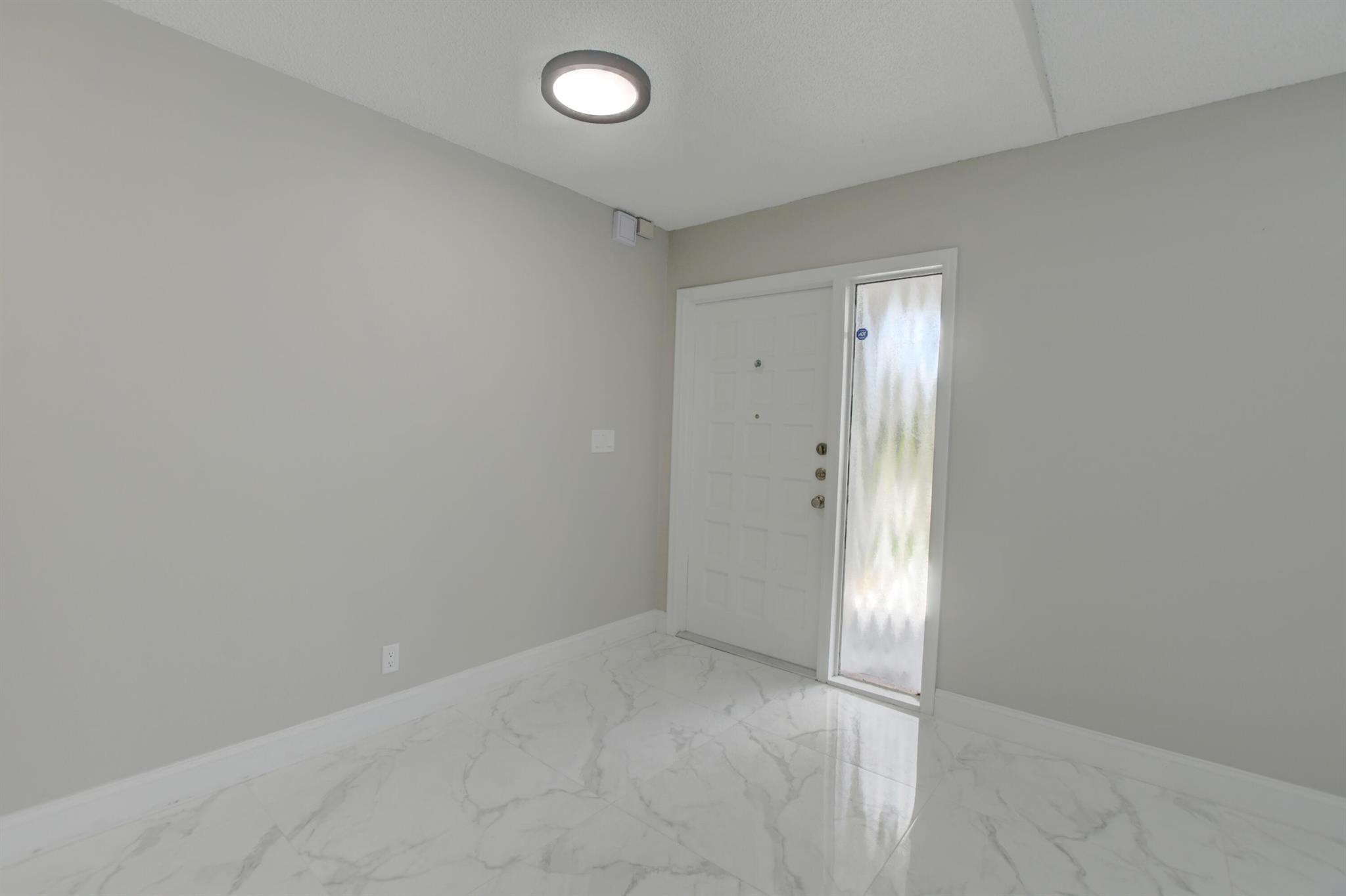 SABAL PARK - Residential