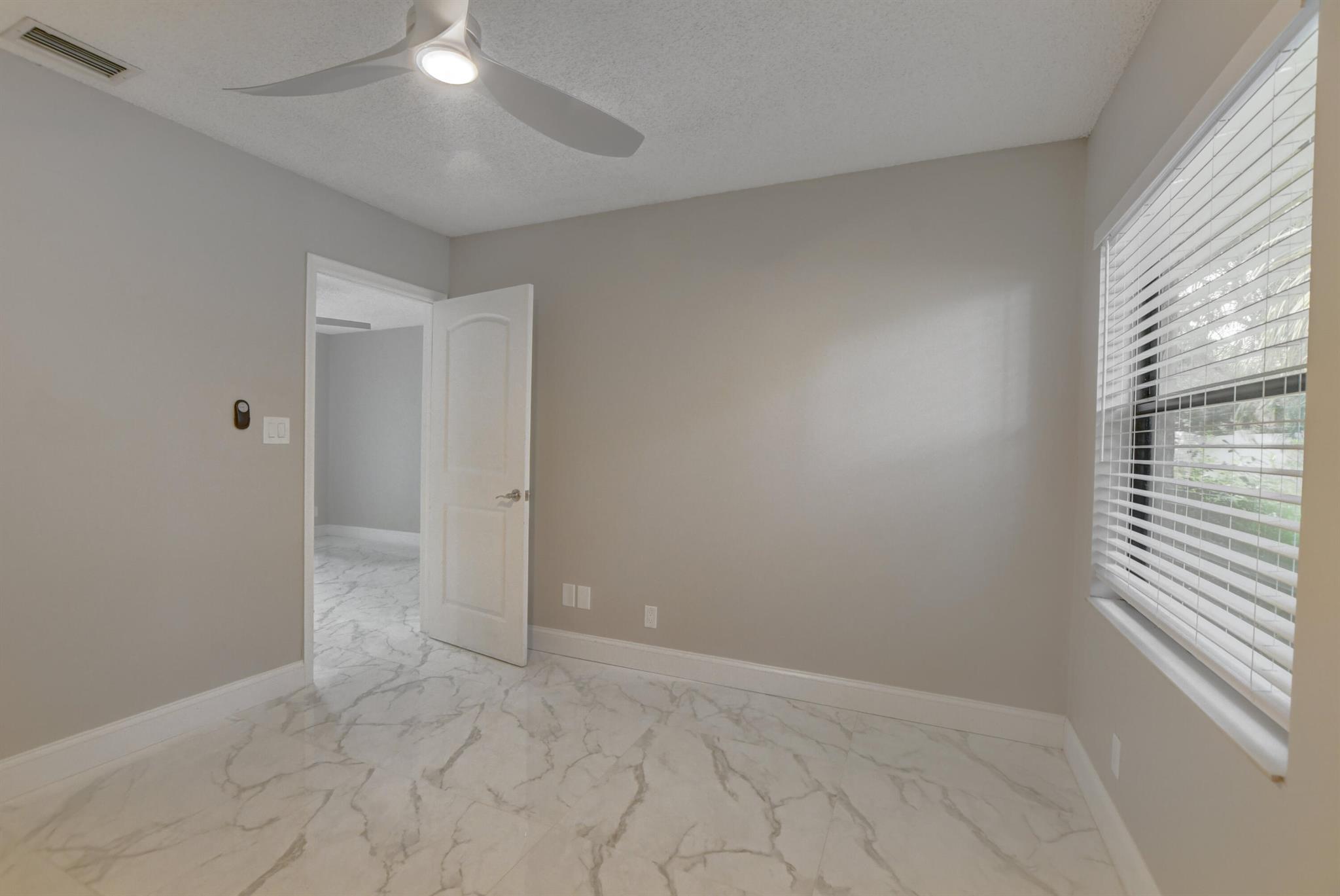 SABAL PARK - Residential