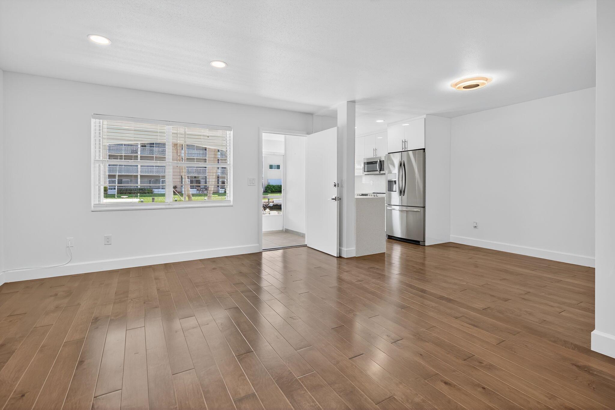 SHORE CLUB APTS B & C CON - Residential Lease