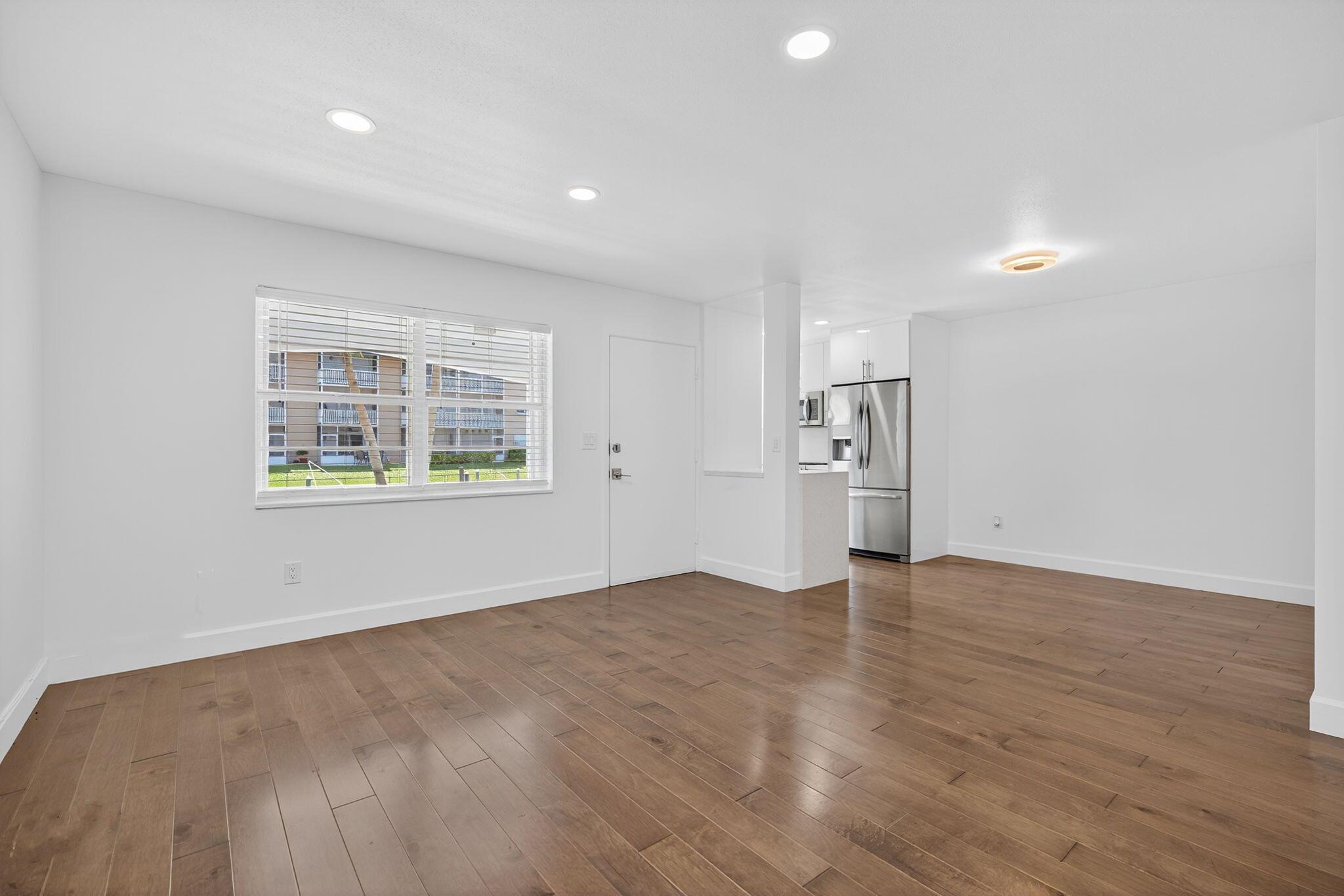 SHORE CLUB APTS B & C CON - Residential Lease