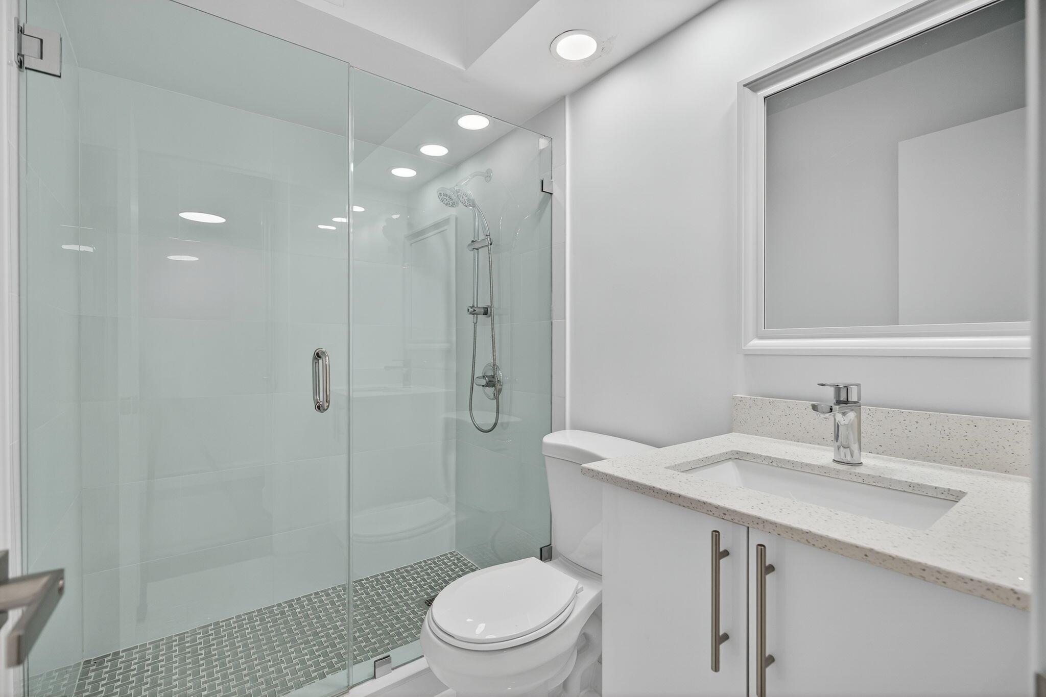 SHORE CLUB APTS B & C CON - Residential Lease