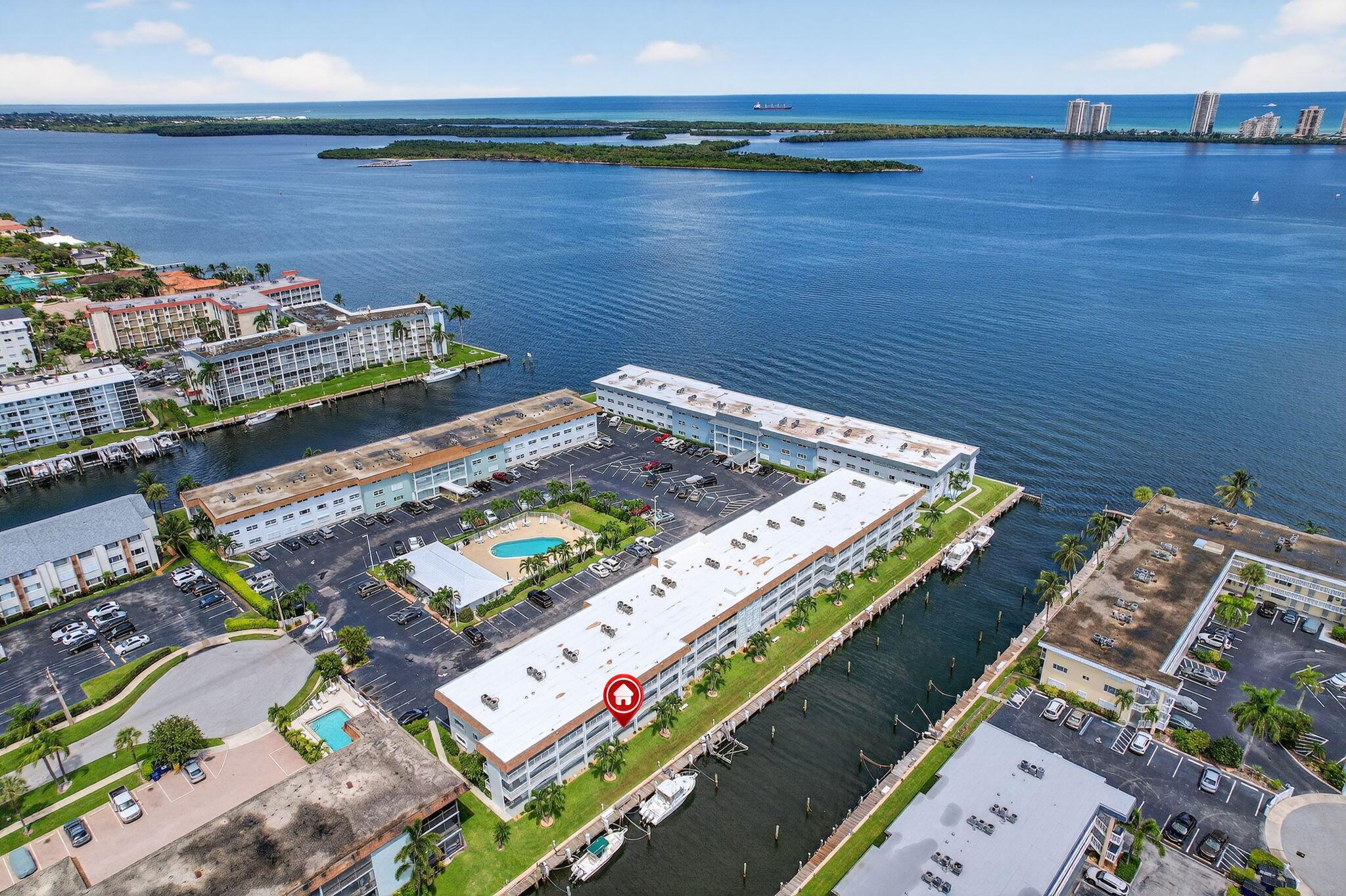 SHORE CLUB APTS B & C CON - Residential Lease