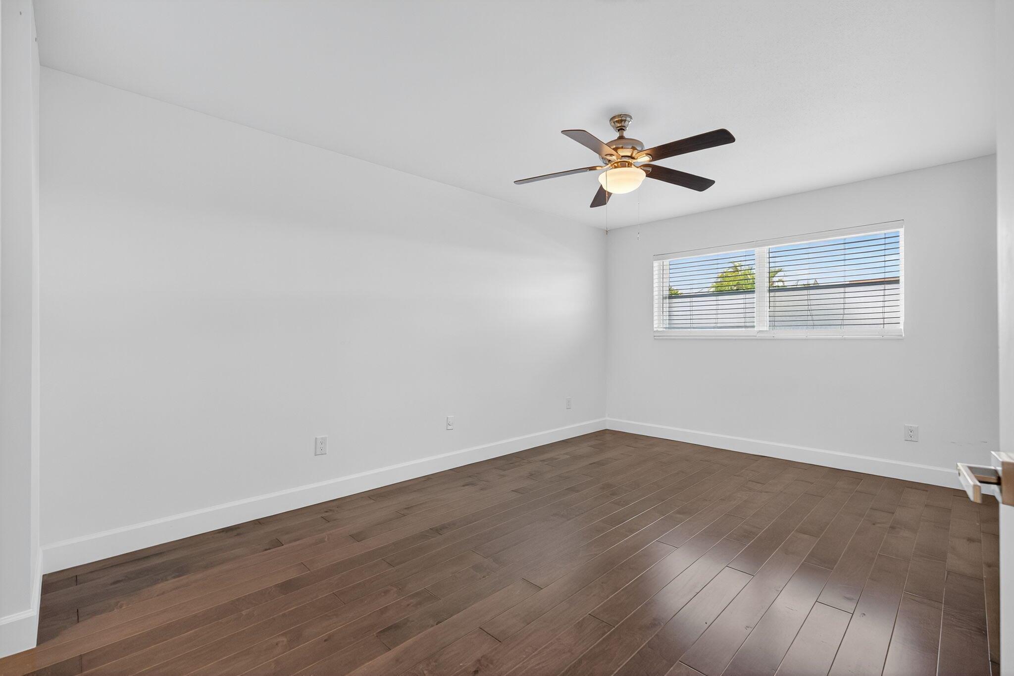 SHORE CLUB APTS B & C CON - Residential Lease