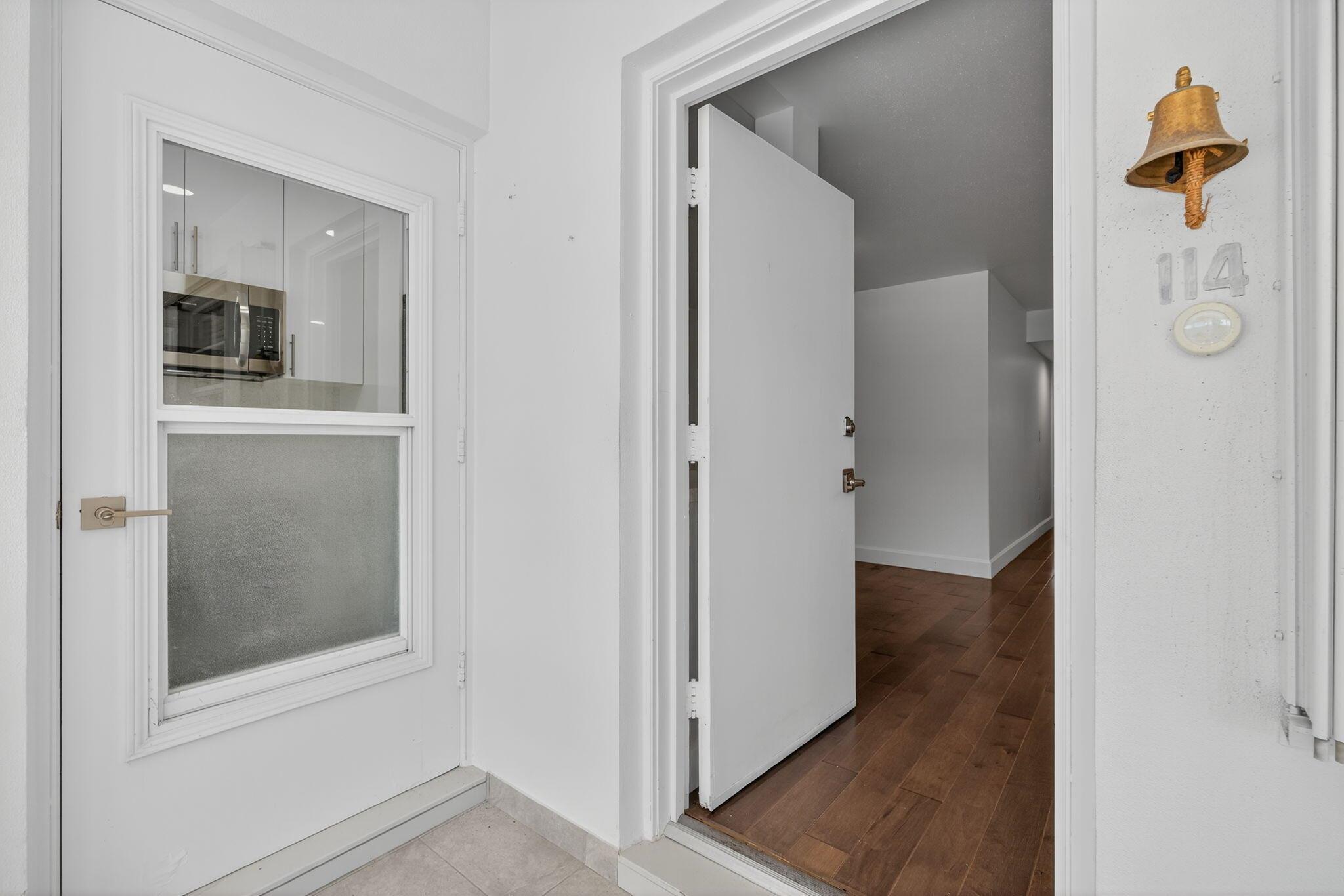 SHORE CLUB APTS B & C CON - Residential Lease