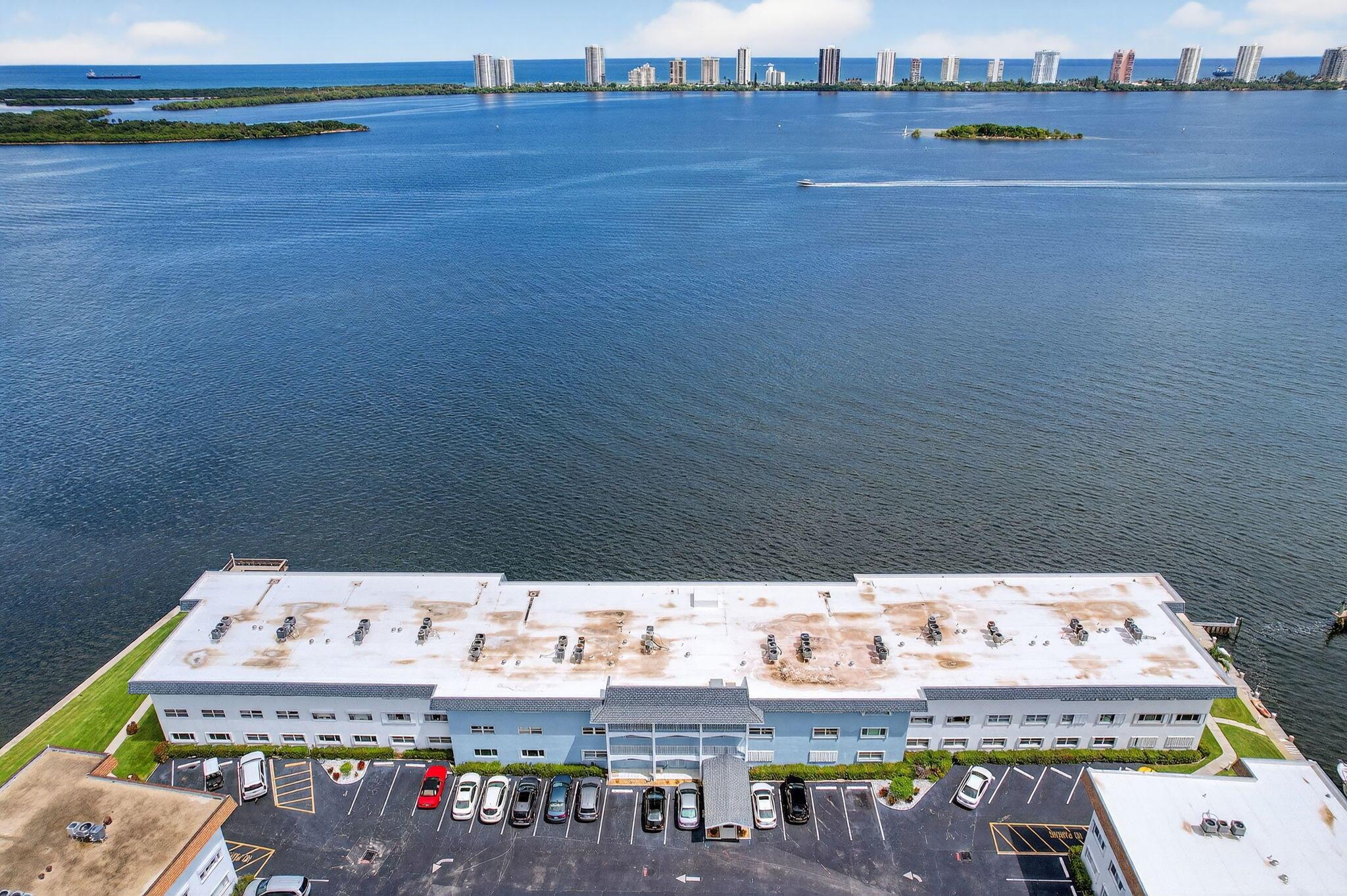SHORE CLUB APTS B & C CON - Residential Lease