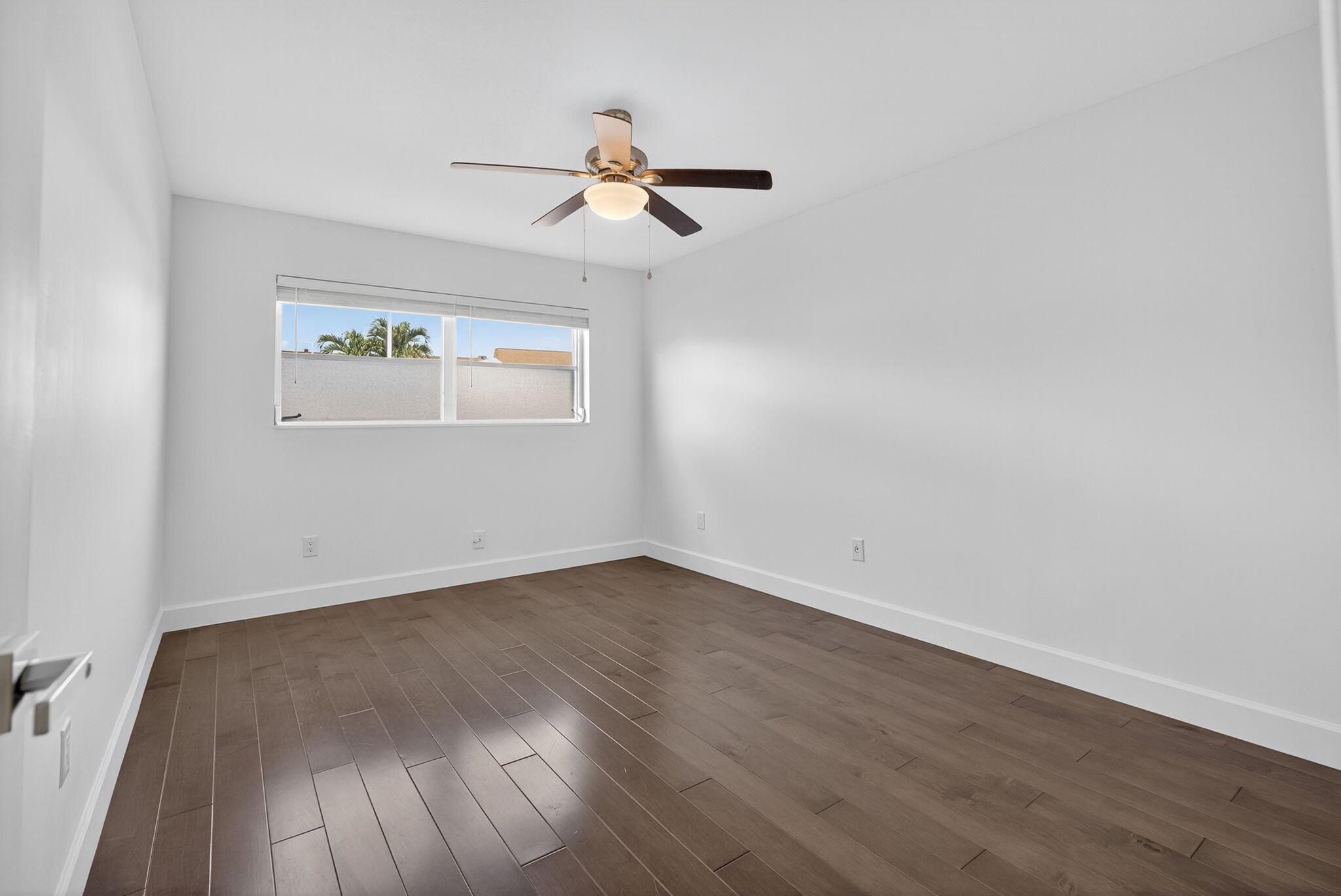 SHORE CLUB APTS B & C CON - Residential Lease