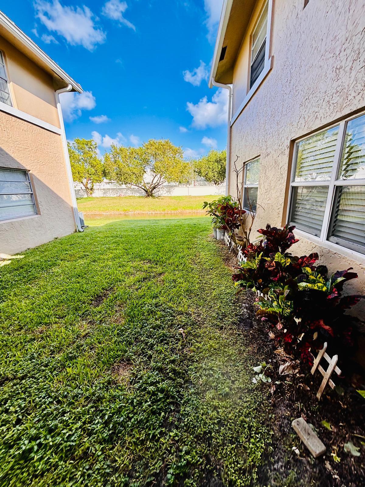 LAKEWOOD VILLAGE - Residential Lease