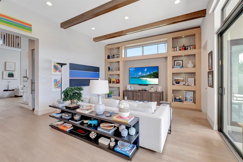 SEVEN BRIDGES - Residential