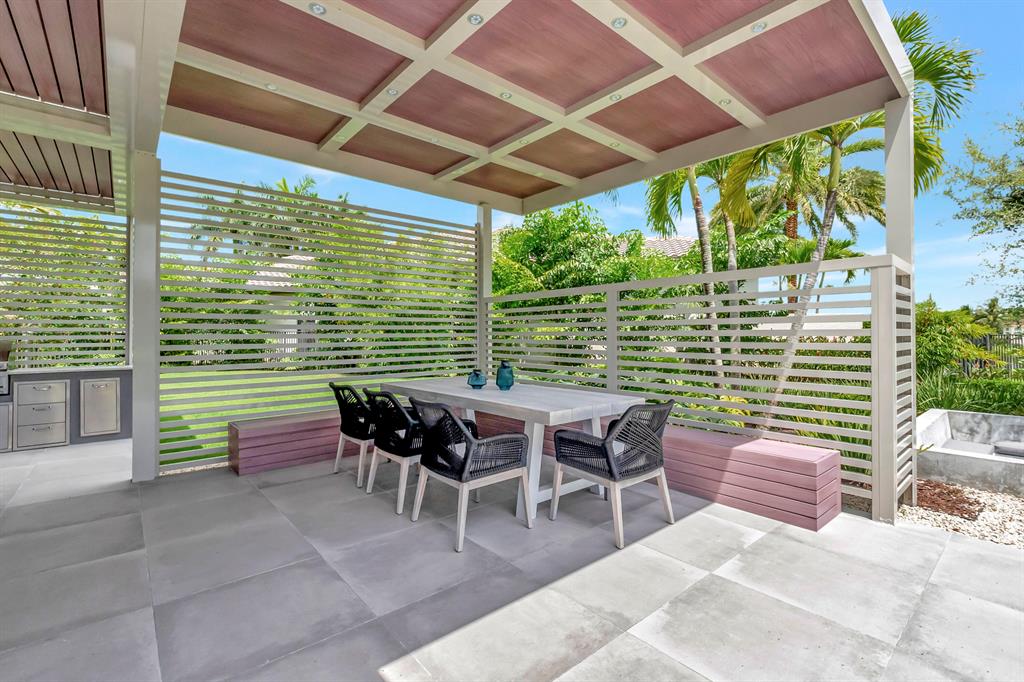 SEVEN BRIDGES - Residential