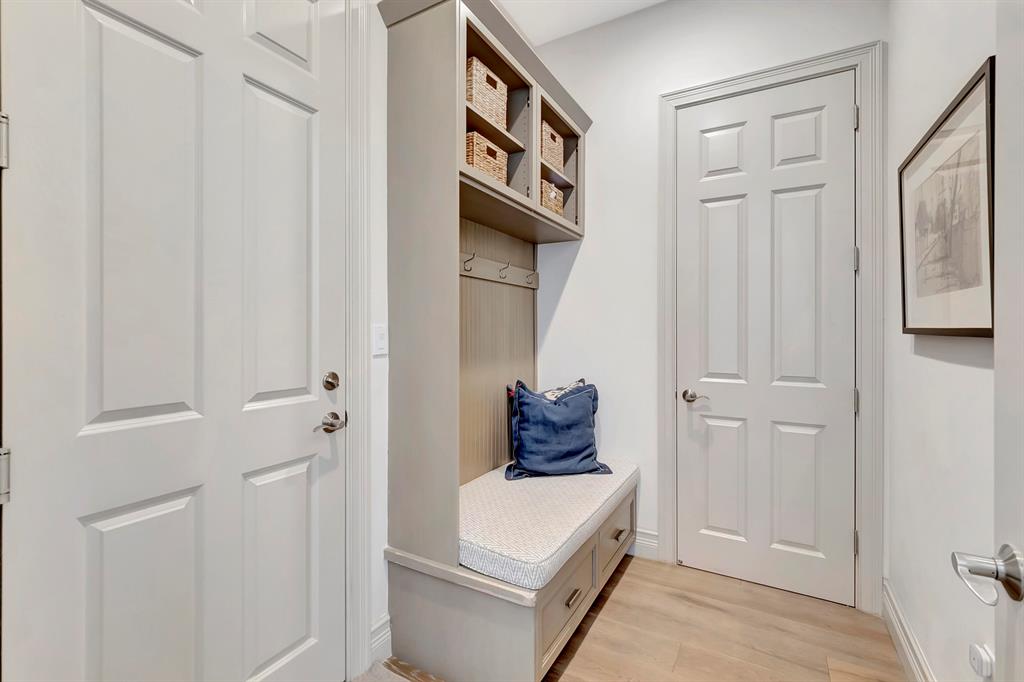 SEVEN BRIDGES - Residential