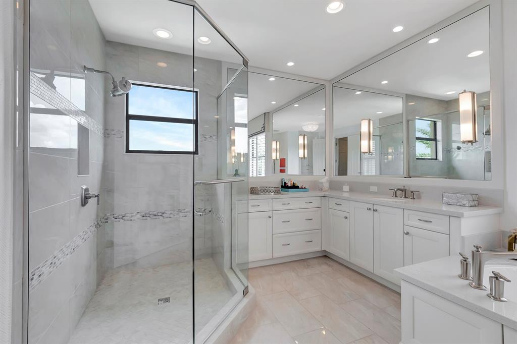 SEVEN BRIDGES - Residential