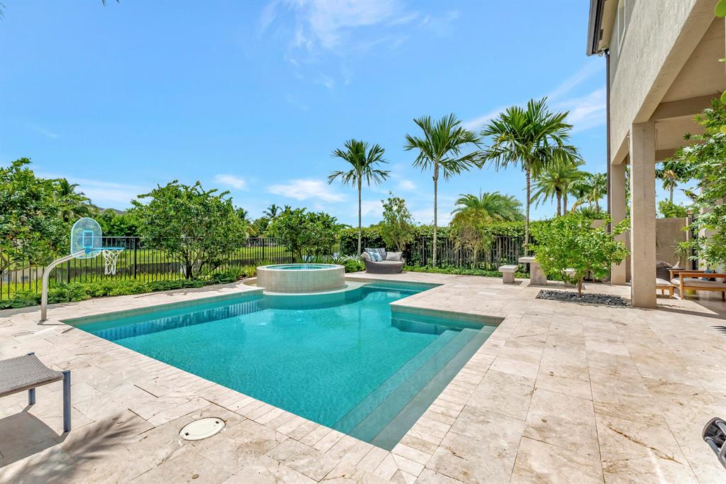 SEVEN BRIDGES - Residential