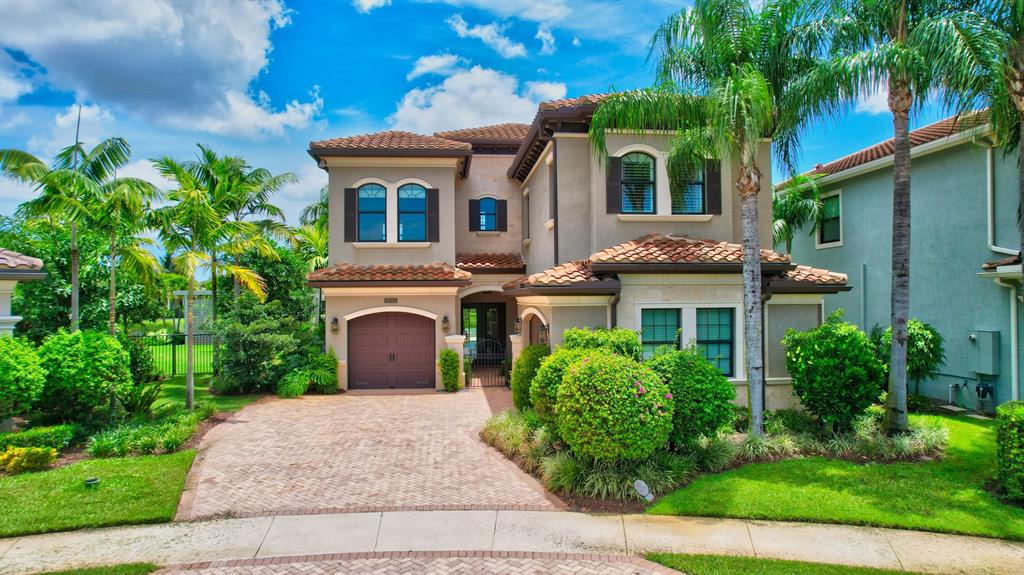 SEVEN BRIDGES - Residential