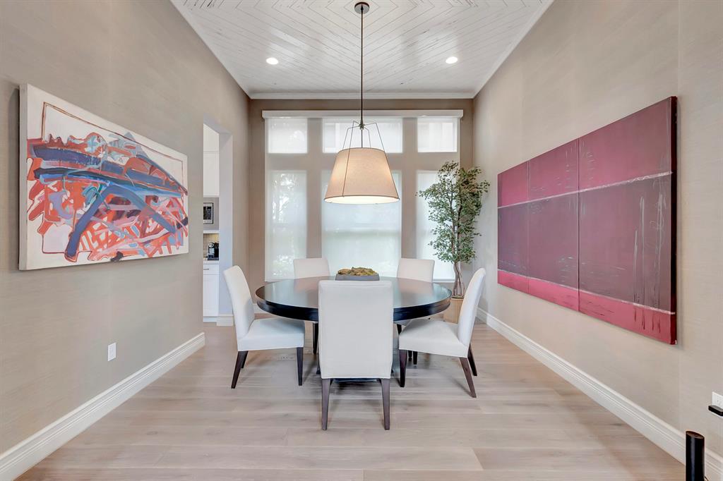 SEVEN BRIDGES - Residential